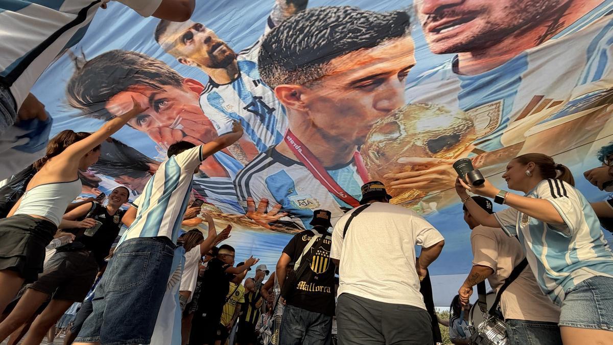 La final del Mundial, en Mallorca: La 'fan zone' de Argentina en Son Moix