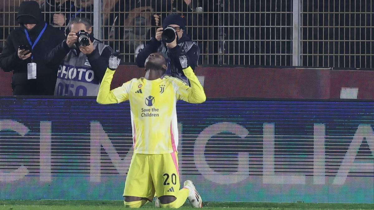 Kolo Muani, celebrando uno de sus goles