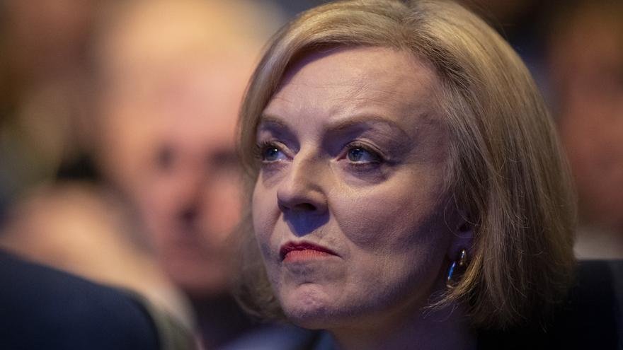 Truss defiende su criticado plan económico e insiste en que bajar impuestos &quot;es lo que se debe hacer&quot;