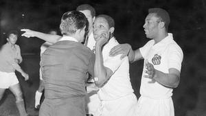 Pelé y El Chato Velásquez, en Colombia