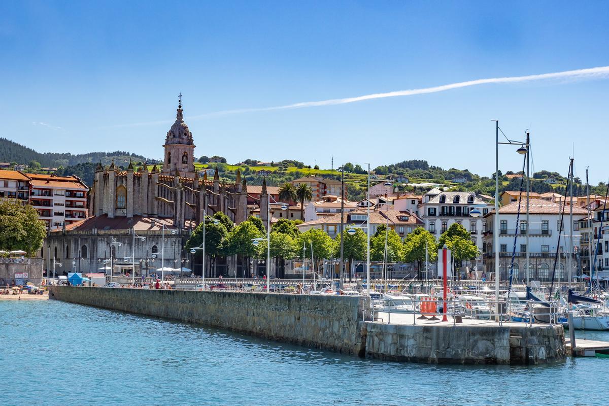 Zumaia, el pueblo en el que empieza una ruta muy especial