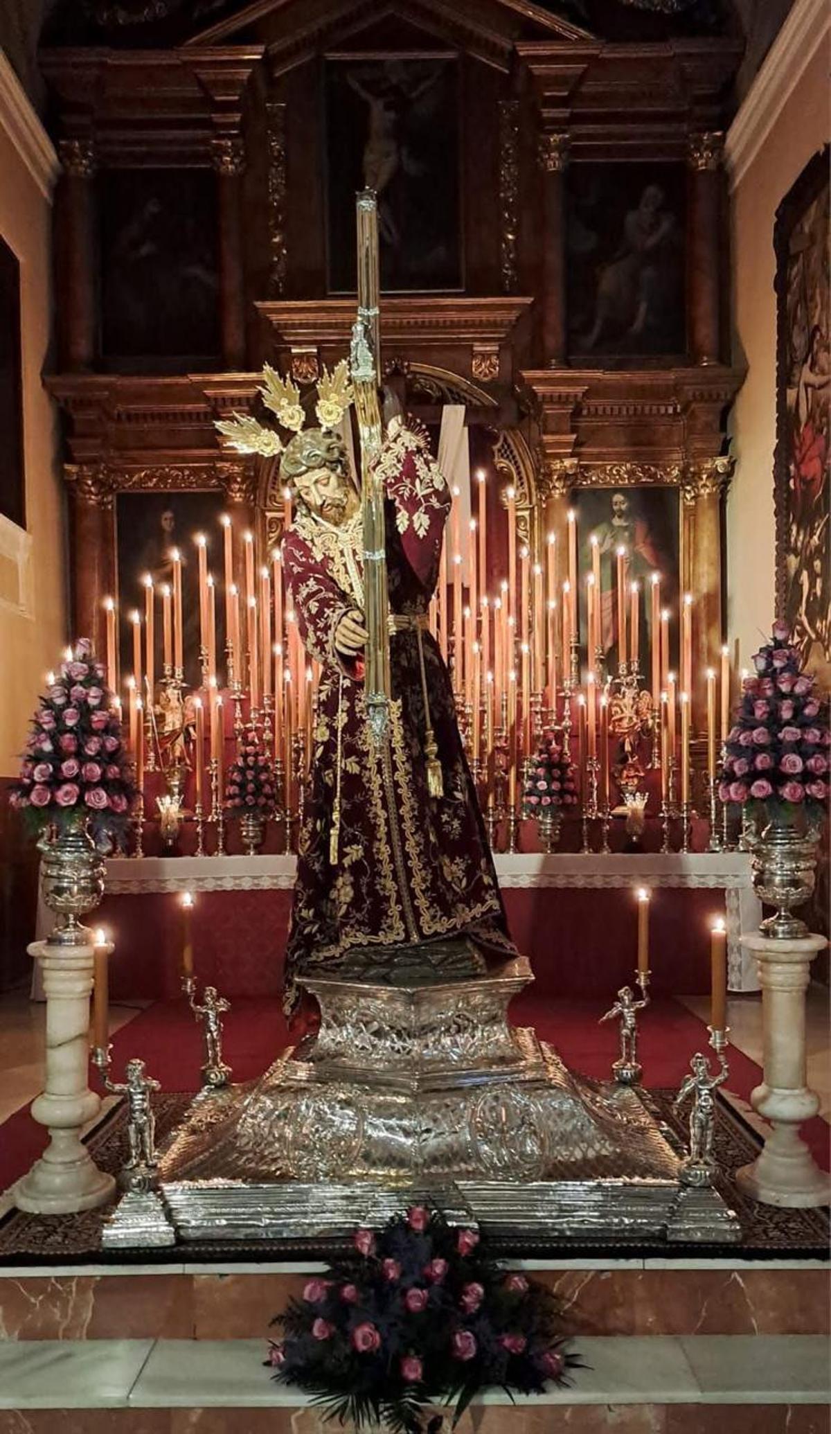 Flores para el quinario del Nazareno.