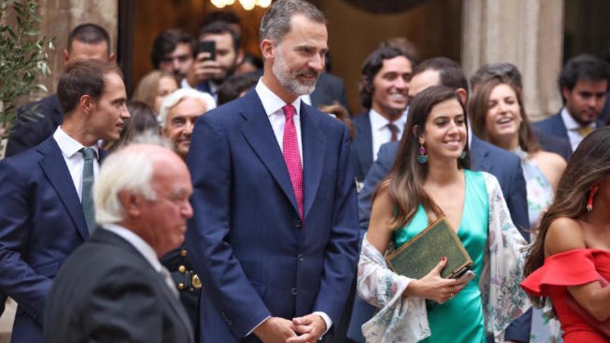 El rey Felipe VI en la boda de su ahijada en Mallorca.