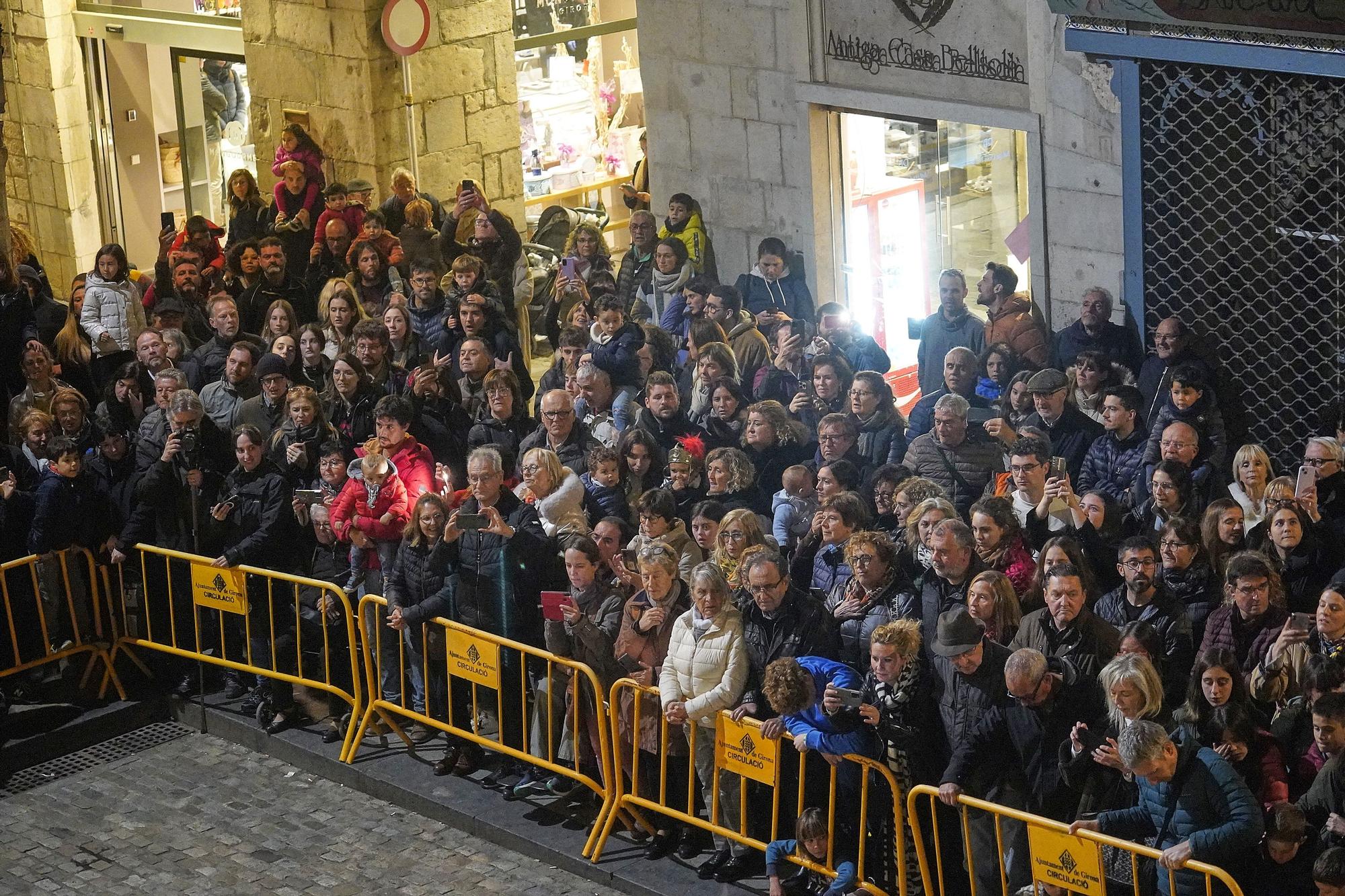 Els Manaies de Girona entreguen el Penó a Joan Alenyà