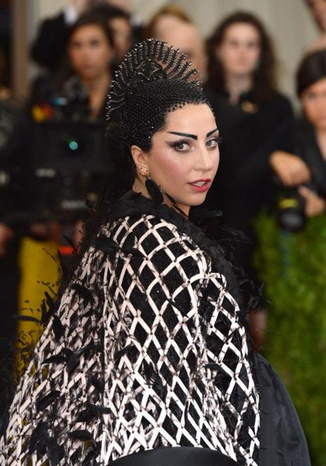 Los recogidos más famosos del MET: Lady Gaga, 2015.