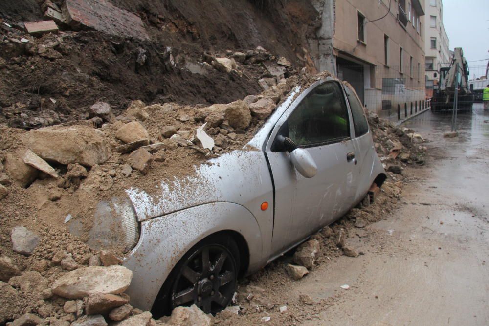 El viento provoca caída de árboles y desprendimientos de tierra en Alcoy