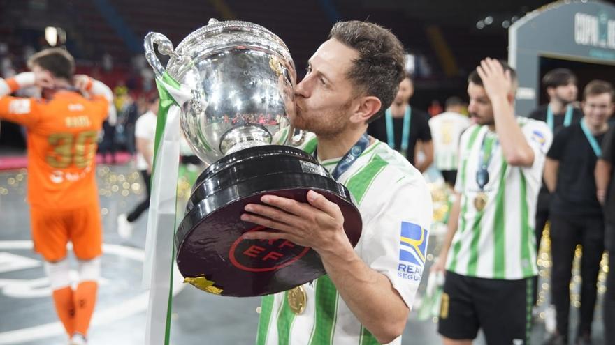 El prieguense Rafa López gana la Copa del Rey con el Real Betis