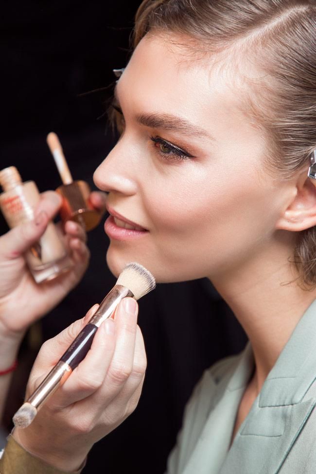 Existe una brocha de maquillaje que podrás utilizar en todo el rostro