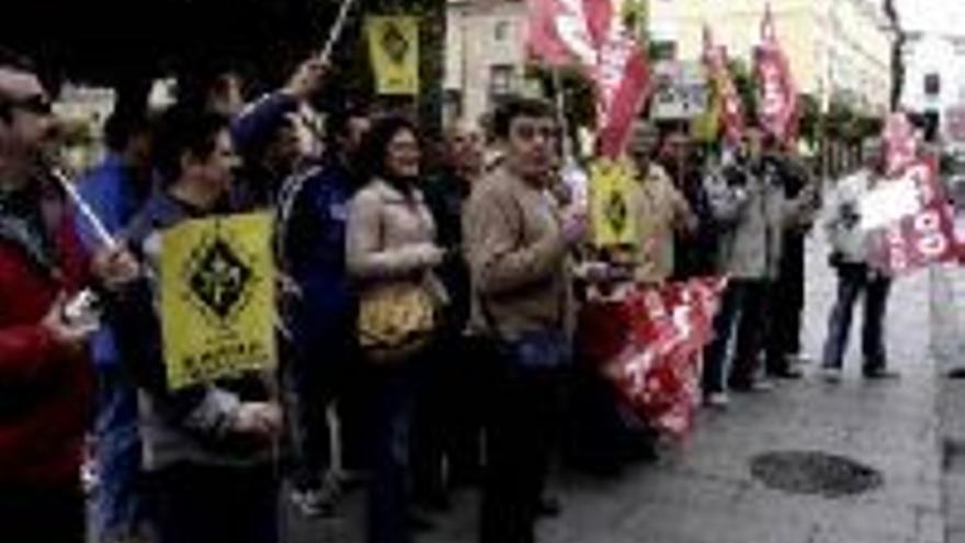 La policía local retoma las protestas contra el consistorio