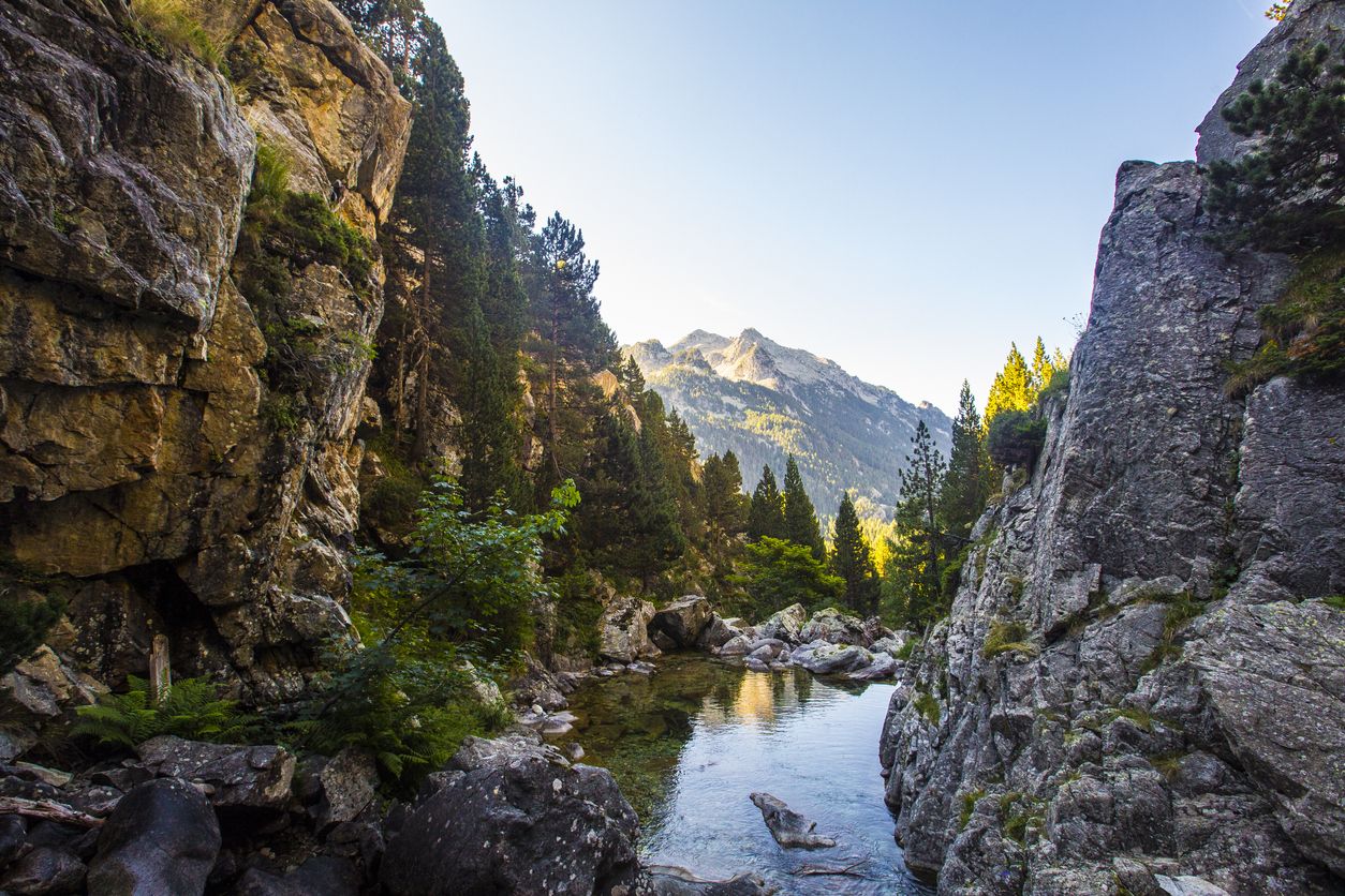 Paisaje de los ibones de Panticosa en Huesca