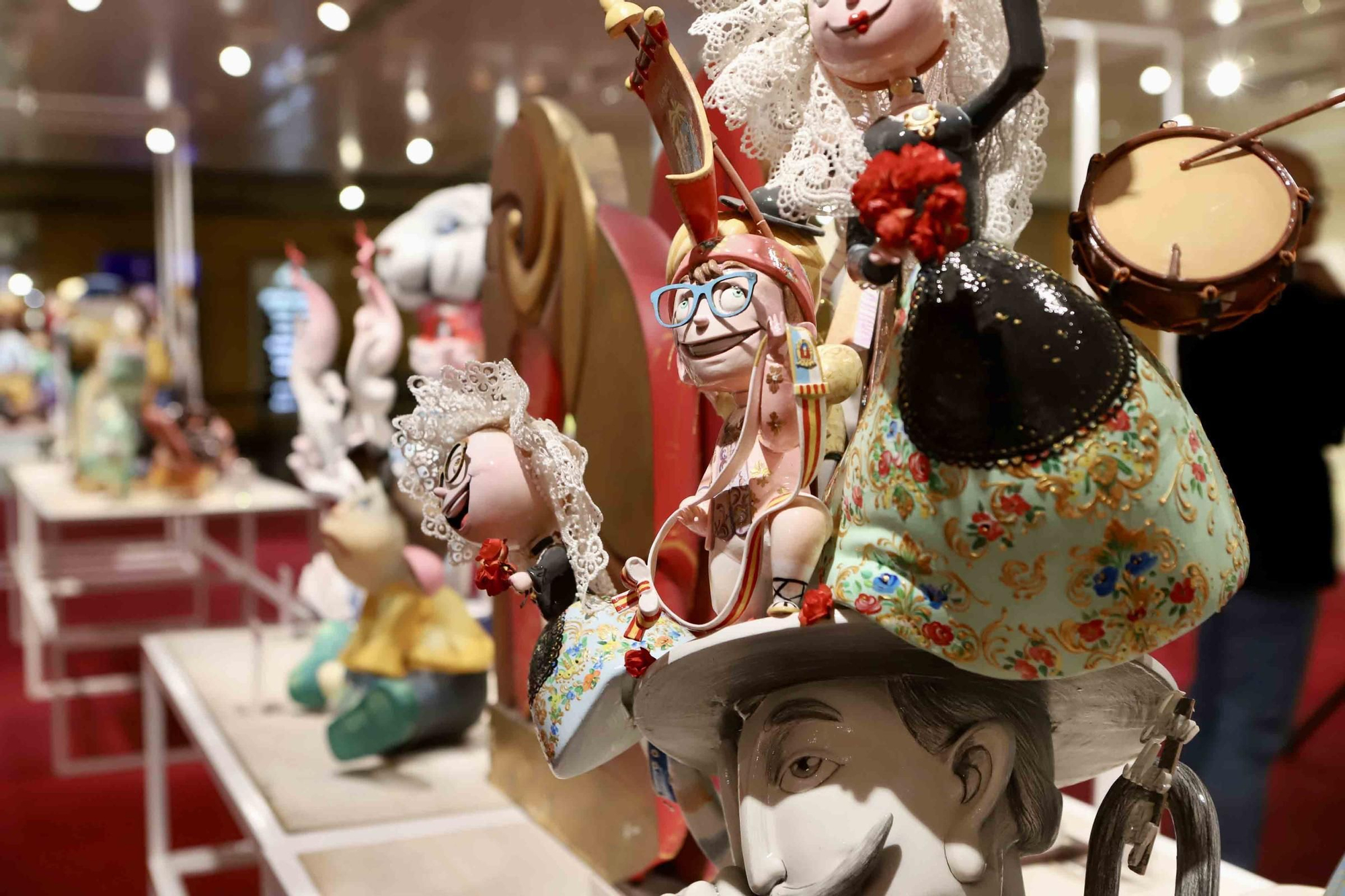 El Corte Inglés y la Federació de les Fogueres de Sant Joan inauguran “Els xiquets de la festa”, una exposición homenaje a los artistas, foguerers y barraquers infantiles
