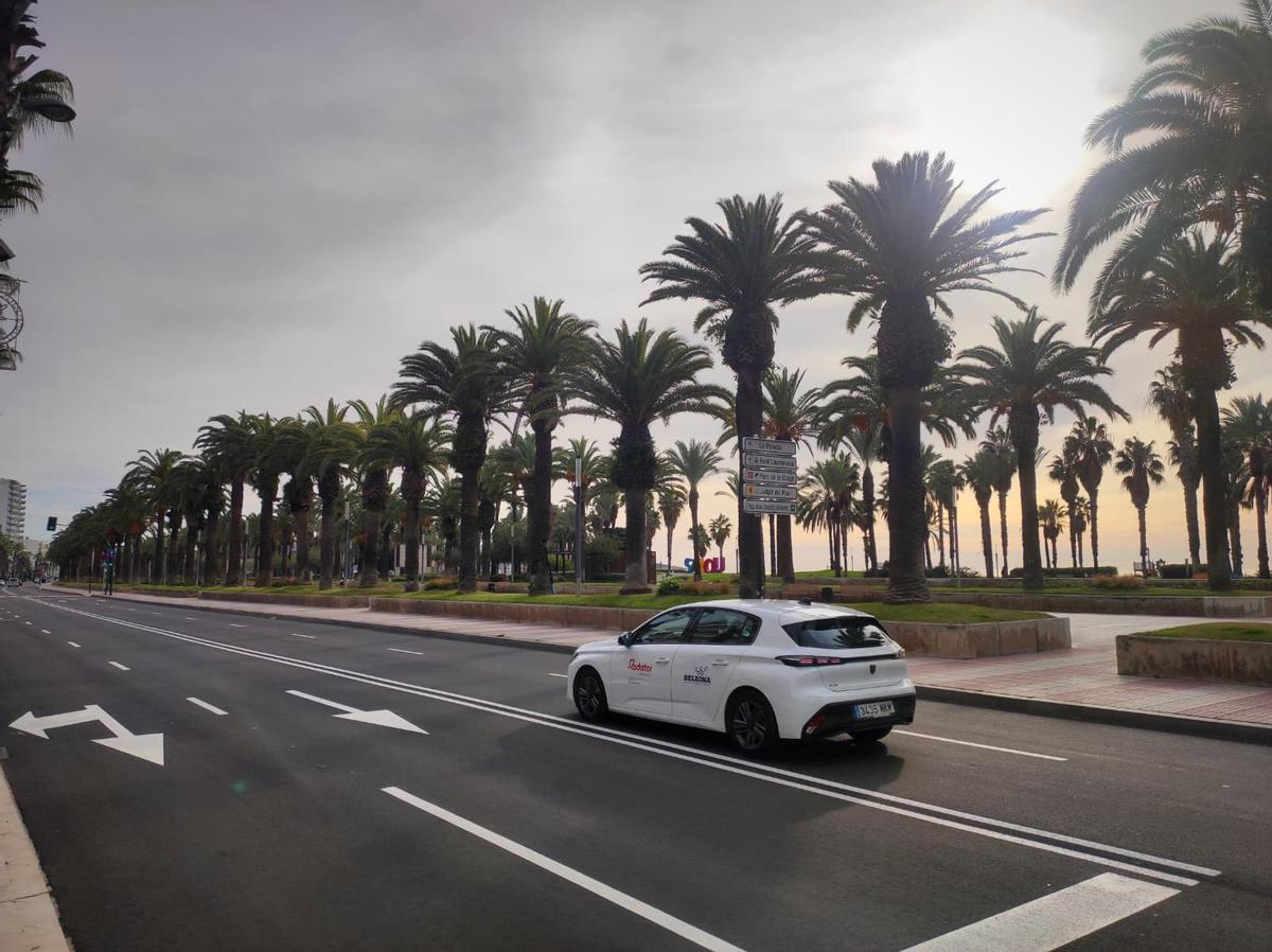 El paseo marítimo Jaume I de Salou, una importante vía de comunicación del municipio turístico.