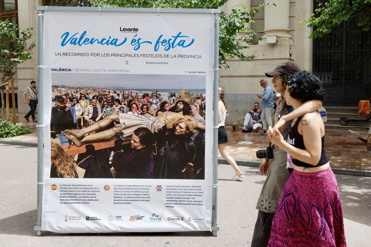 Imagen de archivo de la inauguración de la exposición, comisariada por Levante-EMV, ‘València és festa’ en 2024.