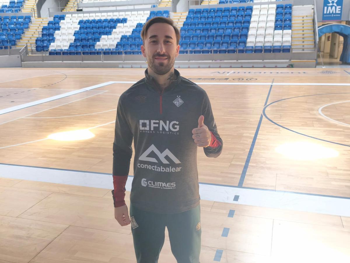Rivillos posa para este diario en el Palau de Son Moix.