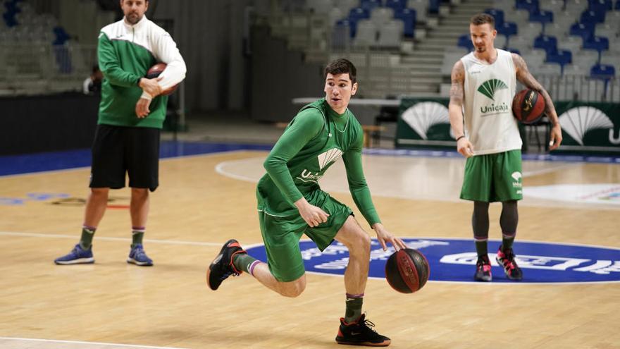 Brizuela, durante su primera toma de contacto en el Carpena.