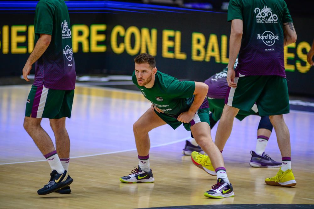 Partido entre el Unicaja y el FC Barcelona en la fase final de la Liga ACB.