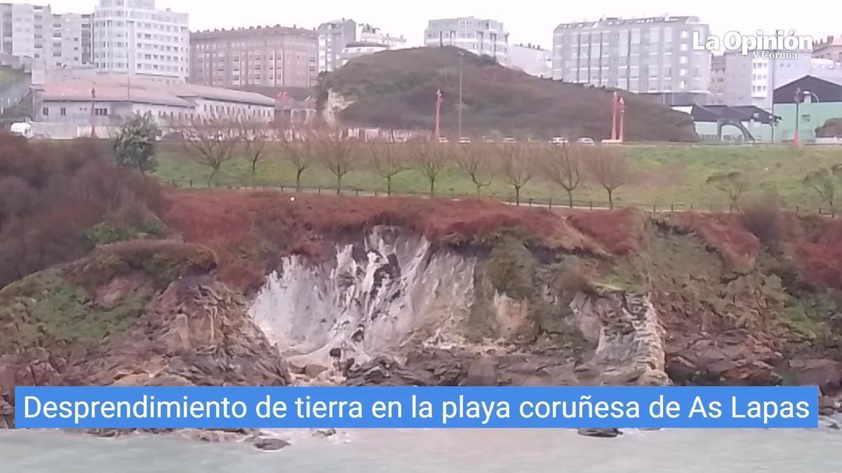 Desprendimiento de tierra en la playa coruñesa de As Lapas