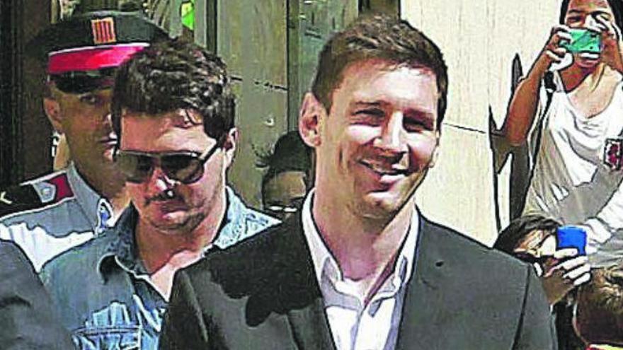 El argentino Lionel Messi sale de los juzgados de Gavá, el pasado 27 de septiembre de 2013.