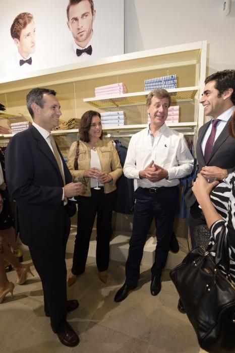 Inauguración de la tienda Piel de Toro, en ...