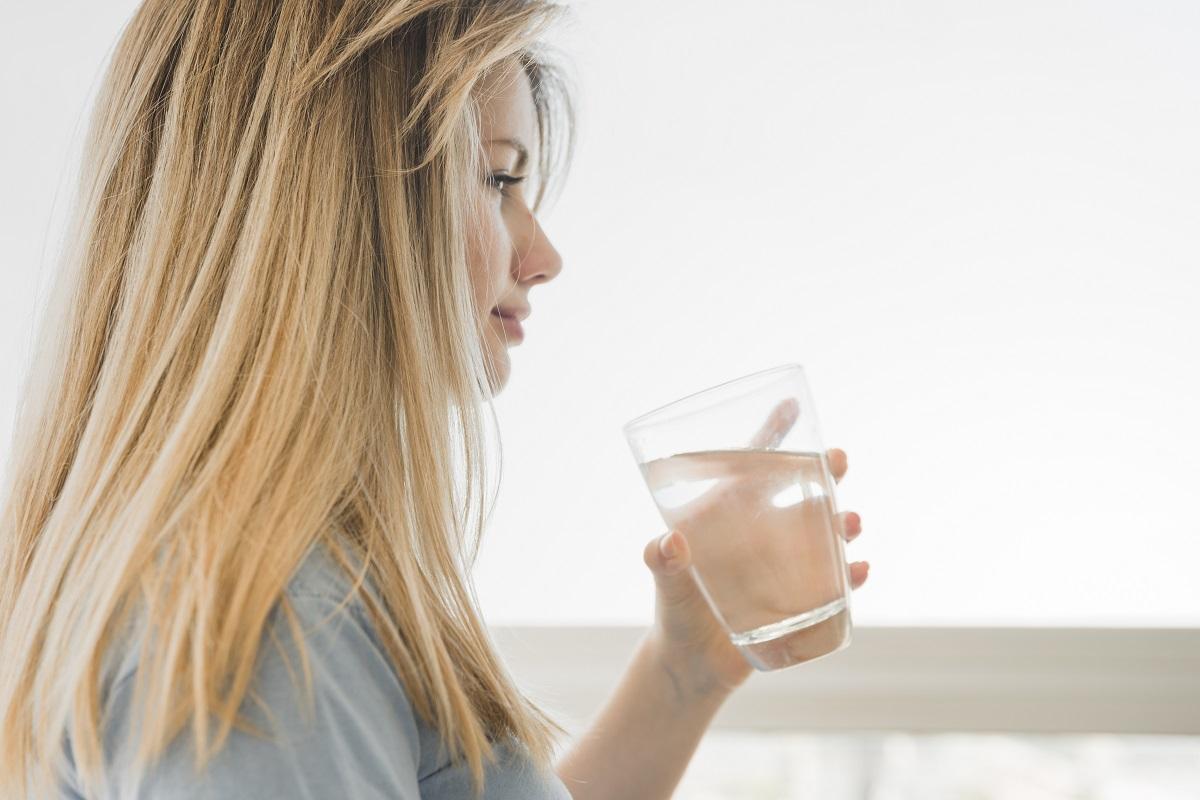 Hay que beber entre 2 y 2,5 litros de agua al día.