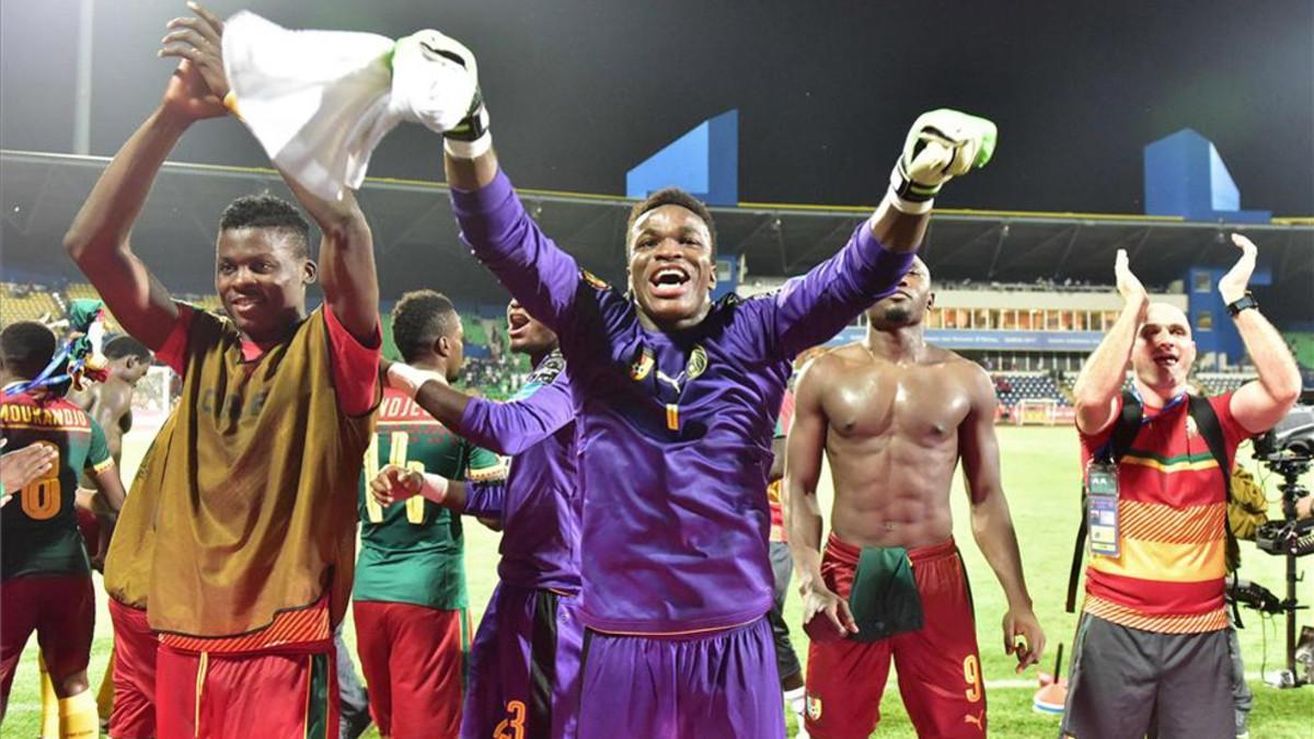 El portero camerunés Ondoa, celebrando su pase a la final de la Copa de África