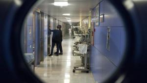 "El pare li tapava la boca quan plorava"