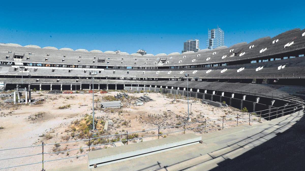 Imagen interior del Nou Mestalla, donde las obras llevan paradas desde 2009