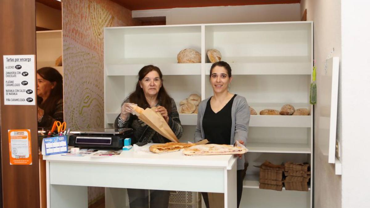 Silleda estrena un despacho de pan en la calle Progreso | BERNABÉ