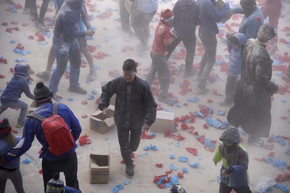 Guerra de farina al Carnaval de Berga