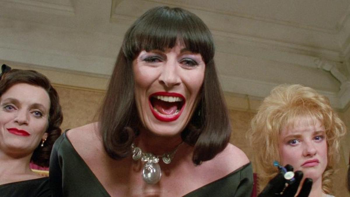 Anjelica Huston en 'La maldición de las brujas', adaptación de un cuento de Roald Dahl.