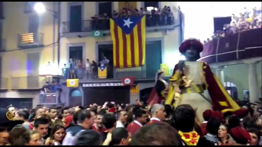 Tirabol a la plaça de Sant Joan de Berga