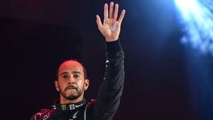 Hamilton desbanca Sainz de Ferrari