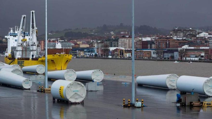 El Puerto podrá dragar 325.000 metros cúbicos de la ría sin informe ambiental