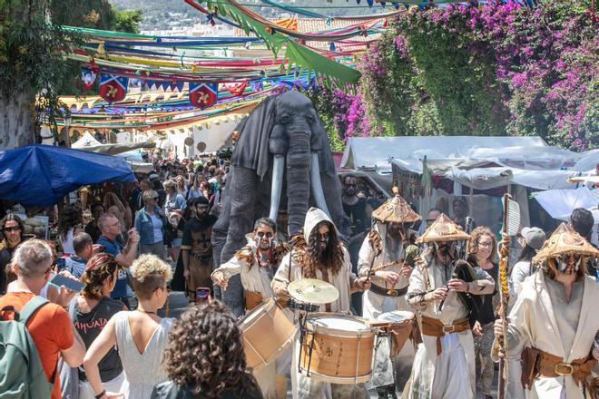 Así ha transcurrido la Feria Ibiza Medieval este sábado pese a la lluvia