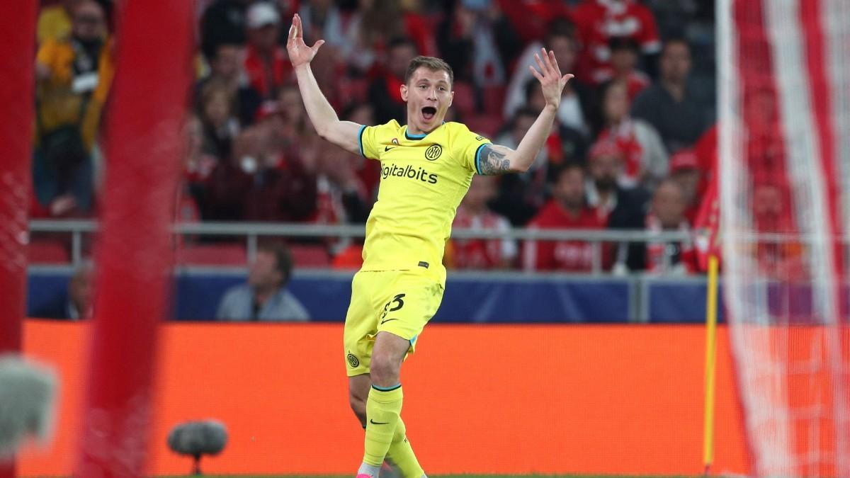 Barella anotó el primero del Inter ante el Benfica