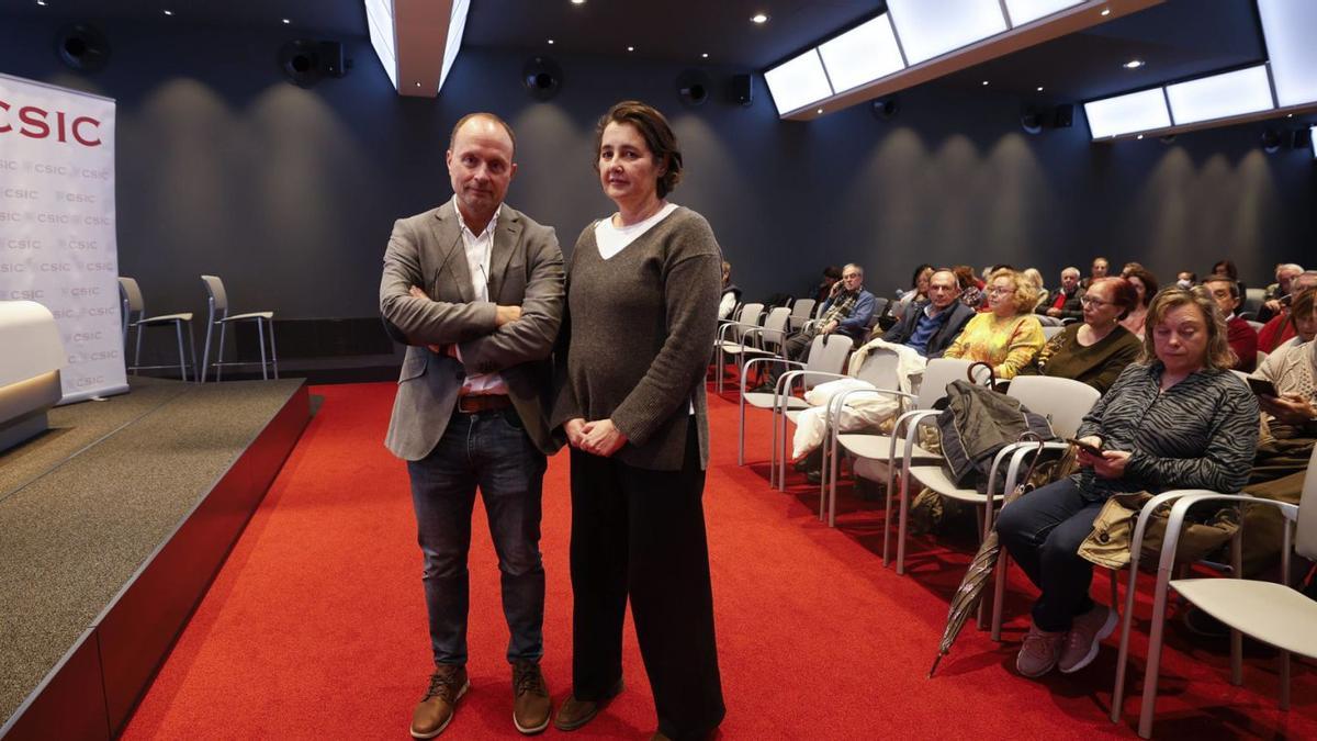 Mario Fernández Fraga y María Fernández, ayer, en el Club LA NUEVA ESPAÑA.