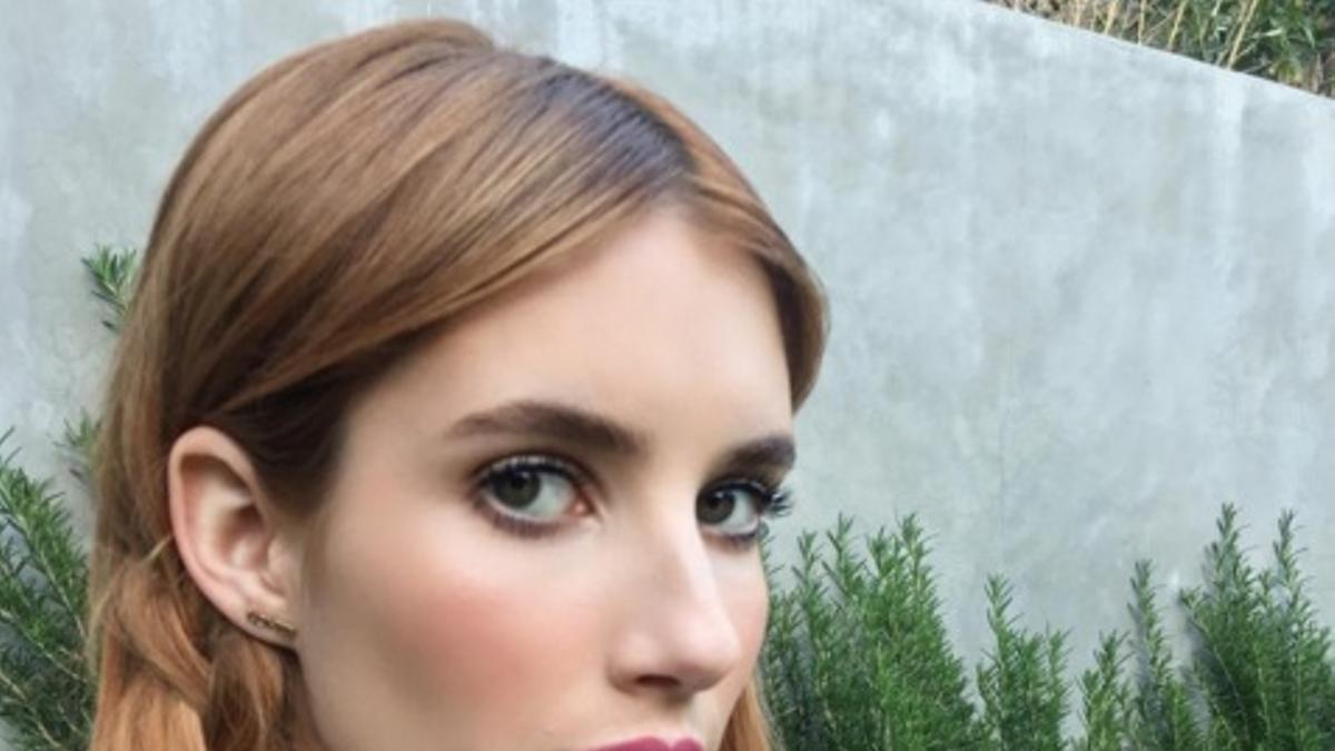 El 'desert rose' con trenza de Emma Roberts