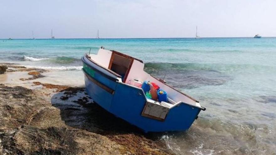 Interceptados en una playa 	de Formentera diez migrantes llegados en patera | DI
