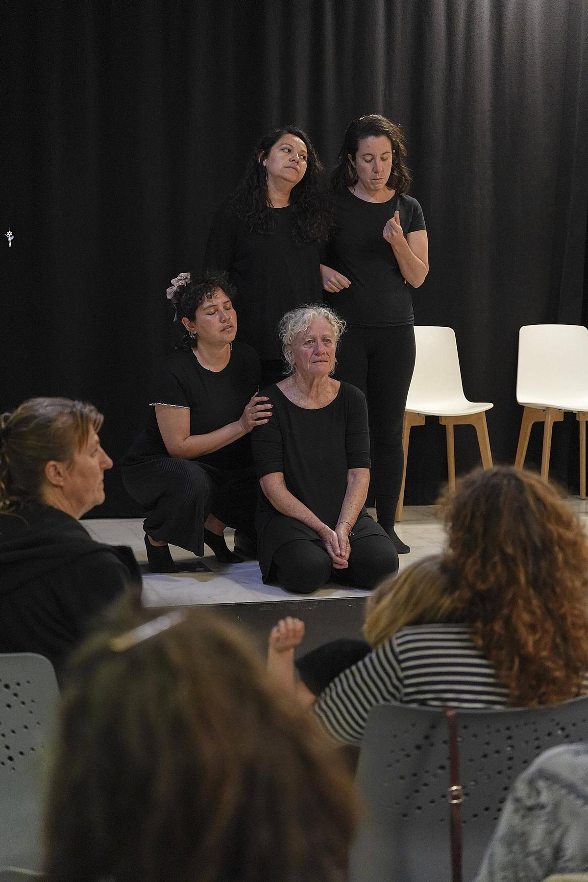 Compartir el dol a través del teatre espontani a Girona