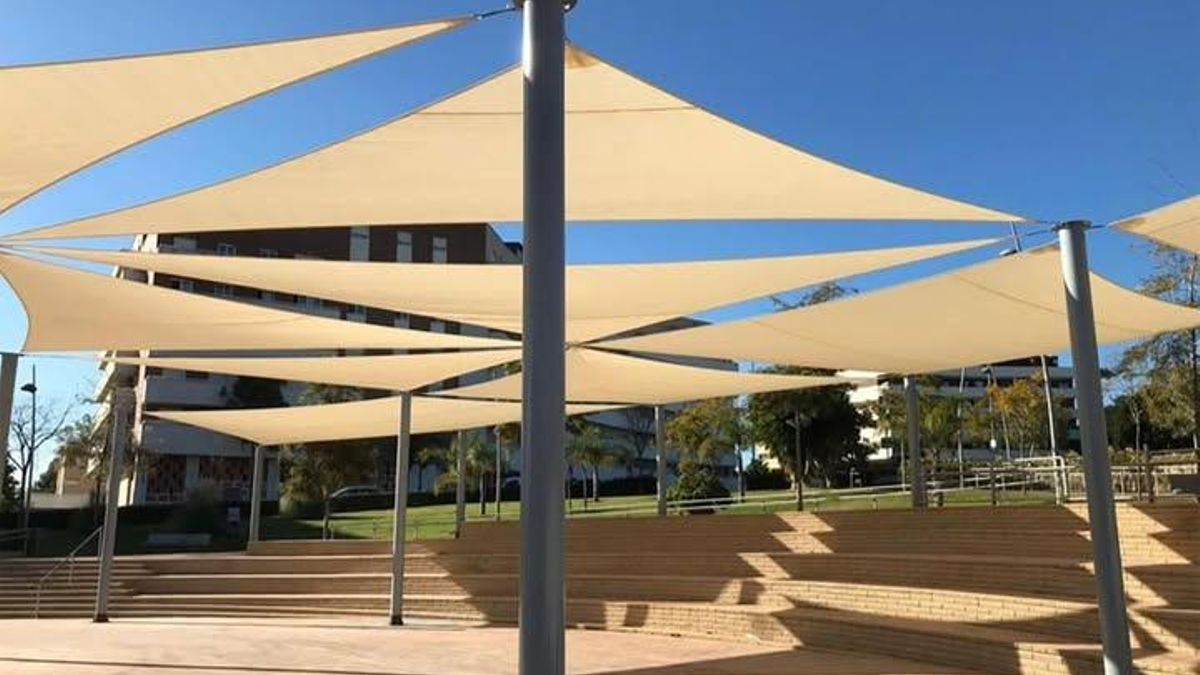 Modelo de sombraje que piden los vecinos de Playa de San Juan
