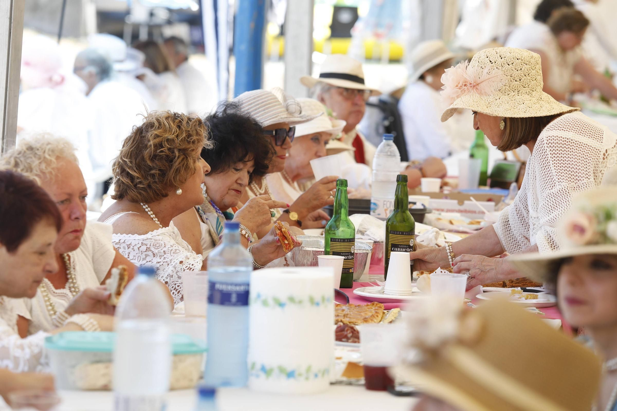 EN IMÁGENES | Popular comida de indianos en Trasona