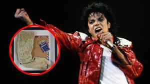 Subastan un calcetín usado por Michael Jackson