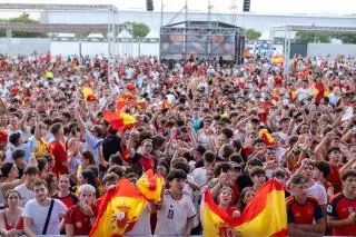 FOTOS | Palma y Son Fusteret vibran con España en la semifinal ante Francia