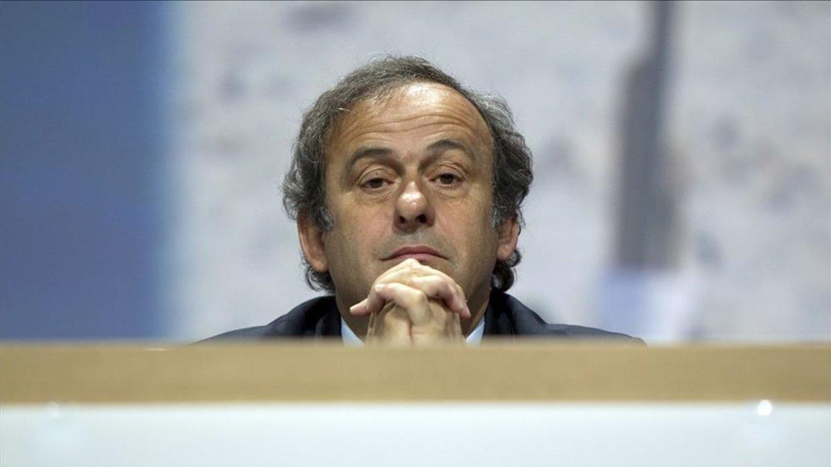 Platini habló claro sobre la entrada del VAR en el fútbol