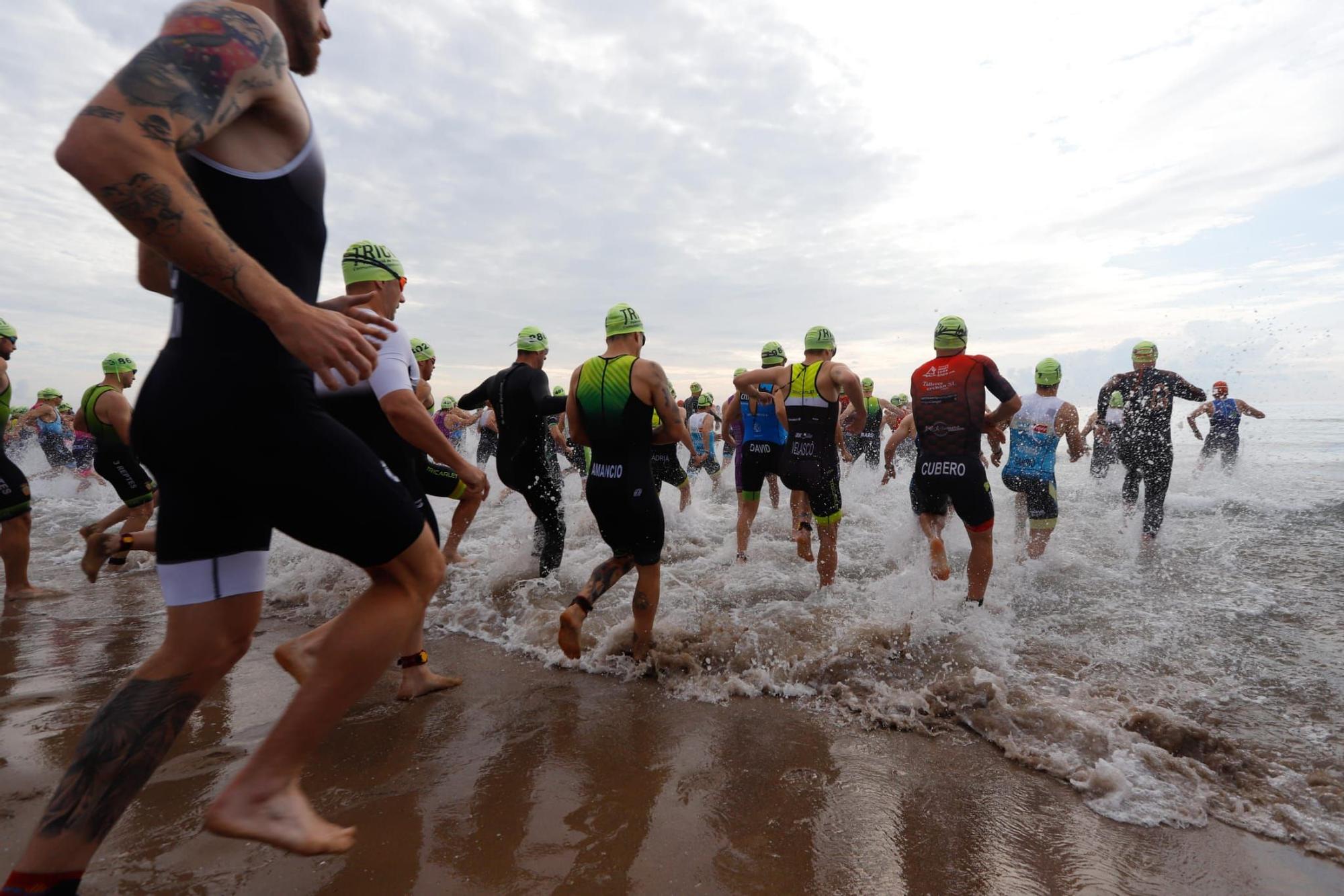 Búscate en el III Triatló de València - Playtja de la Malvarrosa