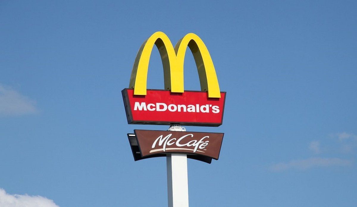 McDonald's reabrirá sus locales bajo medidas especiales