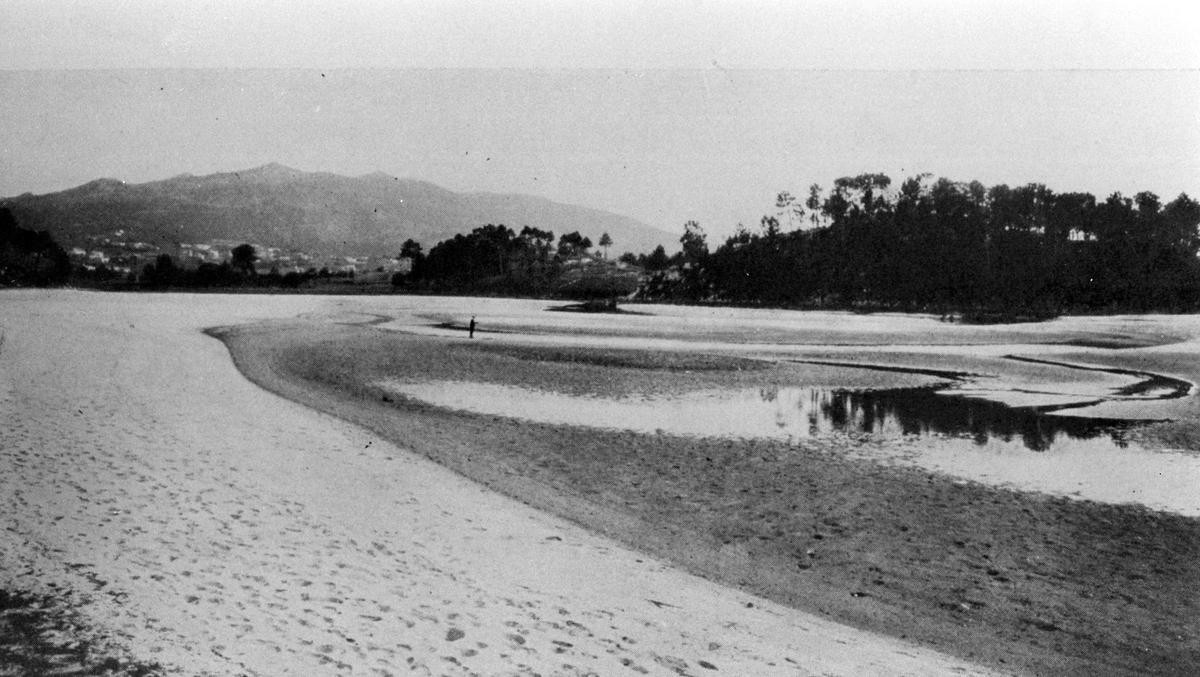 Playa de Samil, en Vigo, en 1927.