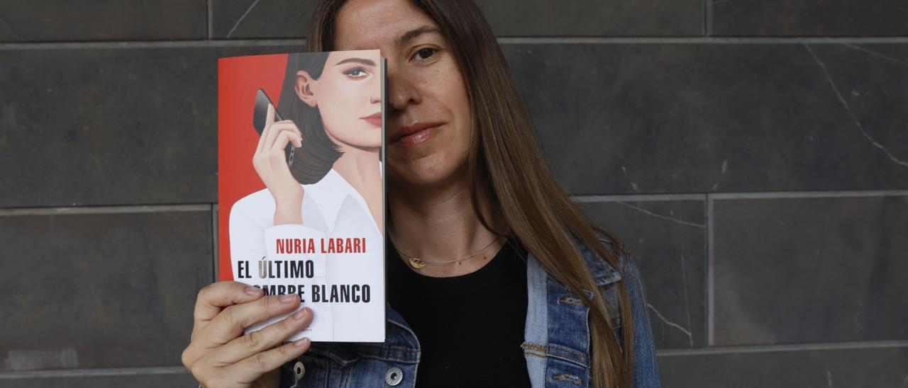 Nuria Labari en su reciente visita a Zaragoza para presentar ‘El último hombre blanco’.