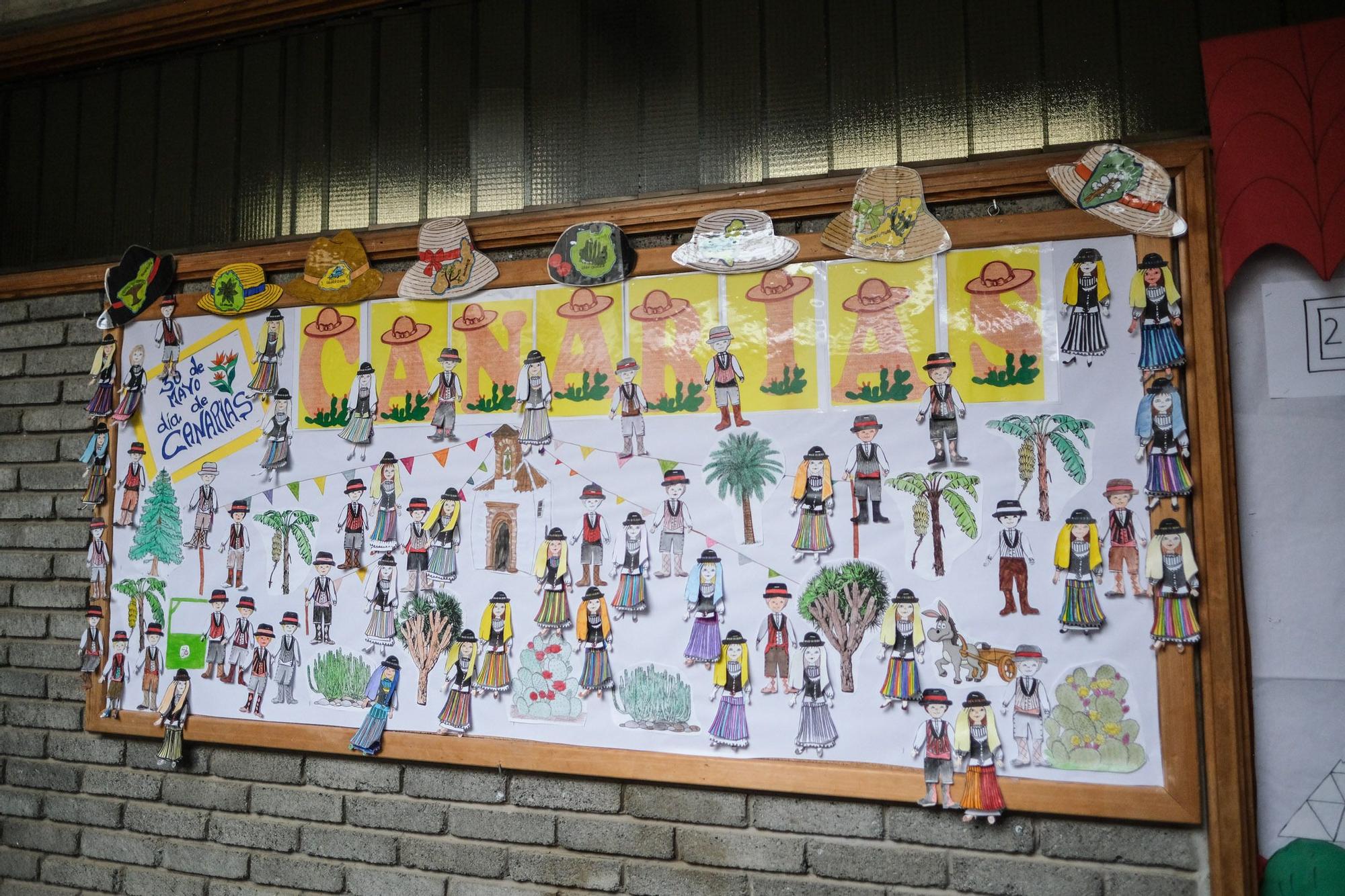 Recreación pueblo canario en el colegio de Moya
