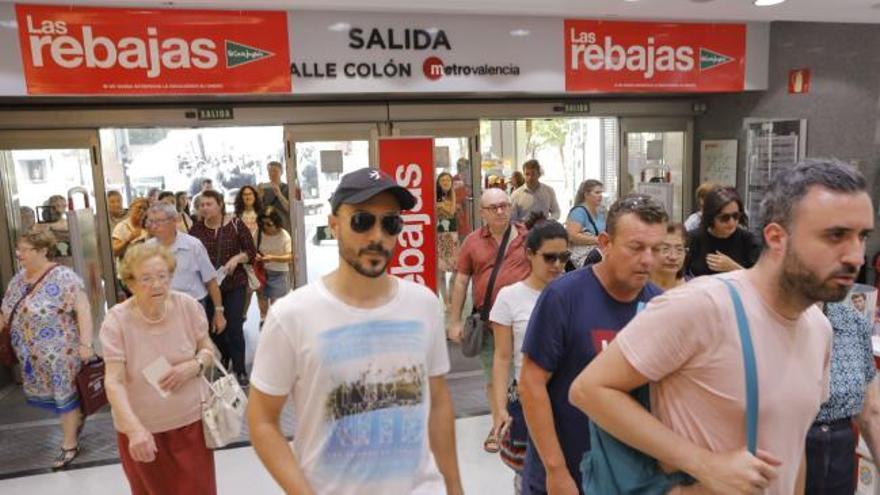 Comienzan las rebajas de verano en la C. Valenciana